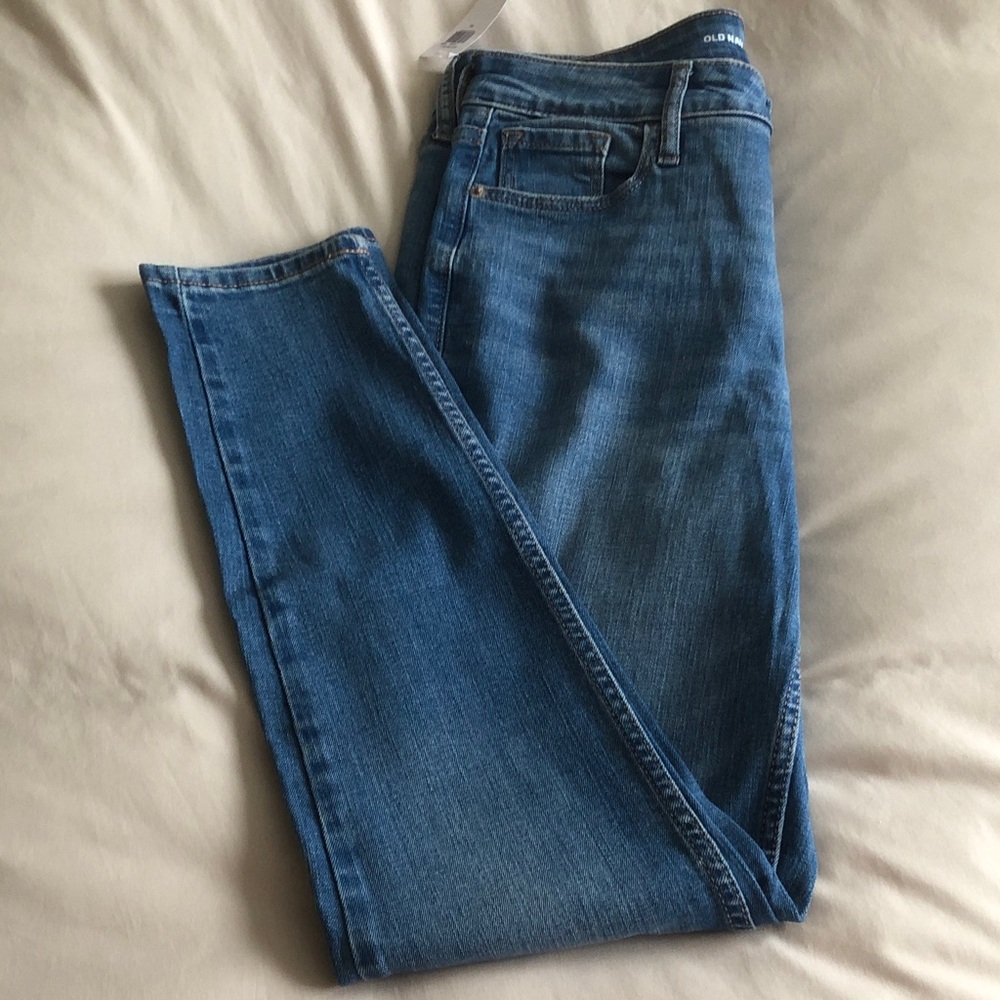 Old Navy Medium Blue Denim Jeans - Straight Leg